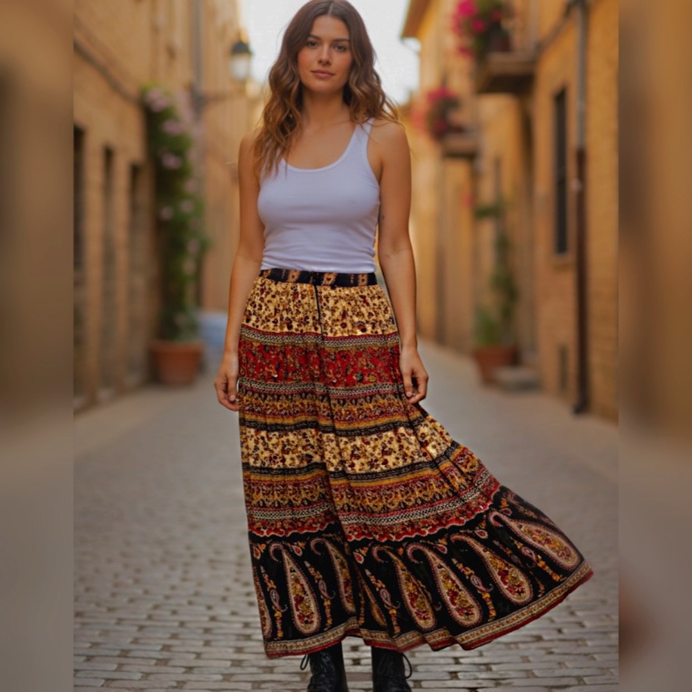 Womanโs small ankle length peasant skirt
